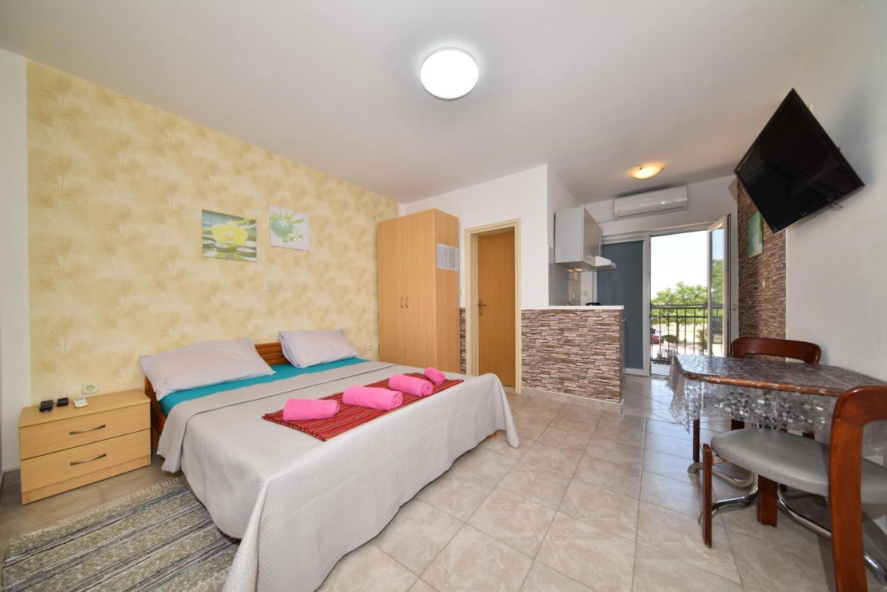 Apartments Zrakic Zaton  Bagian luar foto